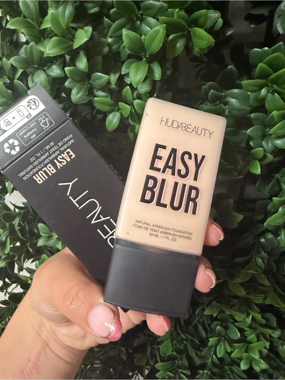 HUDA BEAUTY Foundation Stick - Angel Food 110N (Cream Tone)